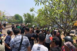 Aries Suparno, mantan Ketua KONI Karawang meninggal akibat tertabrak kereta