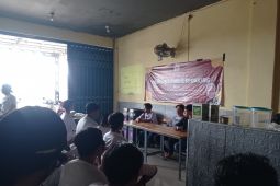 Pemuda mahasiswa nusantara beri pelatihan "public speaking" pada milenial