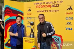 Erick Thohir apresiasi kemeriahan "Trophy Experience" di Surabaya