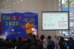 OJK Jambi edukasi ratusan pelajar kenalkan produk keuangan