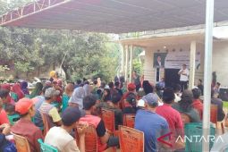 Warkamni, Anggota DPRD Babel Silaturahmi dengan Penggiat Pendidikan Desa Sumber Jaya Permai