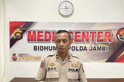 Geng motor bacok polisi