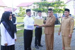 Pemkab Aceh Barat serahkan SK pengangkatan PPPK formasi 2022