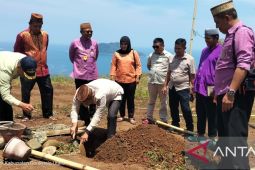 Bupati Gorontalo Utara bangun fasilitas di wisata paralayang Dunu