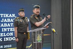 Reda Manthovani resmi dilantik sebagai Jamintel
