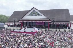 Ribuan warga antusias sambut kedatangan Presiden Jokowi