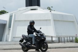 Astra Motor Kalbar bagikan tips #Cari_Aman berkendara di musim hujan