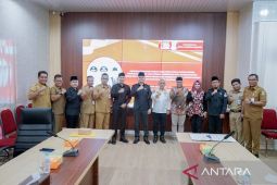Siap Sukseskan Pemilukada, Pemkot Pangkalpinang Lakukan Penandatanganan Naskah Perjanjian Hibah Daerah Bersama KPU dan Bawaslu