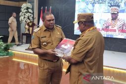 Bupati paparkan keberhasilan dan kebutuhan Manokwari pada Pj Gubernur