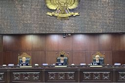 MKMK jatuhkan sanksi teguran lisan kepada enam hakim konstitusi