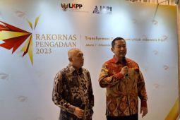 Teten minta Instagram menurunkan akun penjual baju impor bekas