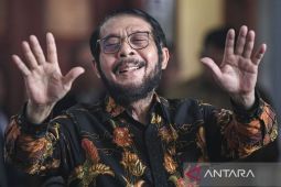 Mahfud MD: Anwar Usman tak harus mundur sebagai Hakim MK