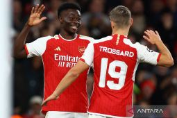Arsenal kokoh di puncak klasemen usai berpesta 5 gol ke gawang Chelsea