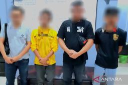 Empat warga di Kota Gorontalo diamankan saat asik bermain judi slot