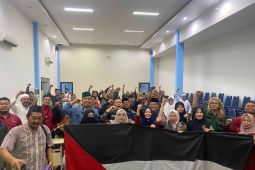LHKP Muhammadiyah Surabaya gelar aksi damai bela Palestina