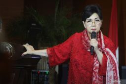 Pihak  keluarga bantah kabar Titiek Puspa meninggal dunia