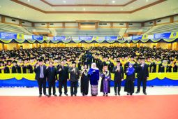 Khofifah harapkan lulusan Universitas Terbuka jadi pemimpin pemungkin