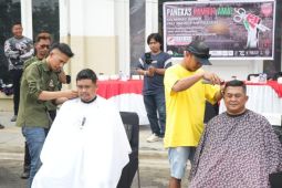 Wali Kota Medan ikut potong rambut tunjukkan sikap peduli Palestina