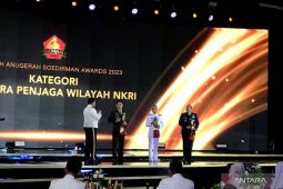 Panglima dan 9 prajurit berpretasi terima anugerah Soedirman Award