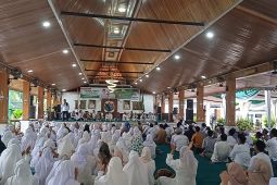 Pemkab Batanghari gelar tabligh akbar meriahkan HUT ke-75
