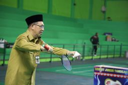 Pemkot Pontianak perkuat solidaritas ASN lewat turnamen bulu tangkis