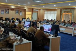 Bakesbangpol Paser  lakukan pengawasan tenaga kerja asing di sejumlah perusahaan