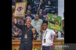 Ganjar-Mahfud dapat nomor 3 spontan gaya metal-senyum sumingrah
