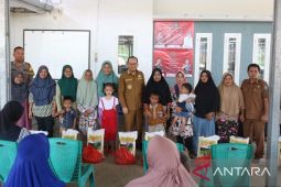 Pemkab Bangka Tengah salurkan 18 ribu paket sembako murah