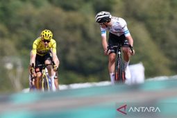 Juara Tour de France Tadej Pogacar mundur dari Olimpiade