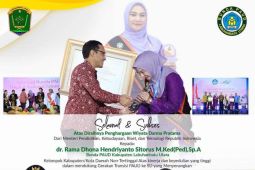 Advetorial - Bunda PAUD Labura terima penghargaan Wiyata Dharma Pratama