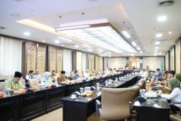 Pembahasan Raperda APBD  Jabar tahun 2024 tinggal tahap penyempurnaan