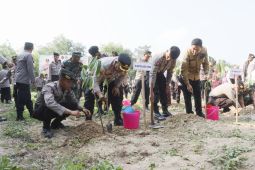 Polres HSS giatkan aksi "Tanam Sejuta Pohon Bersama Polri"