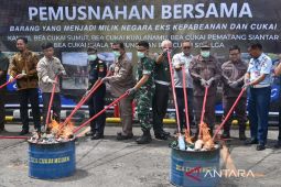 Bea Cukai Sumut musnahkan  barang bukti senilai Rp2,37 miliar