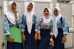Telaah - Gen Y & Z : Jiwa Muda, Tapi Penyakitan, Tulang Lansia, dan Jompo Dini?