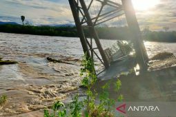 Jembatan gantung di Aceh Barat rusak diterjang banjir