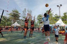 Turnamen Bola Voli Piala Bupati Cup 2023 resmi digelar, Debby: Sukses prestasi dan geliatkan ekonomi