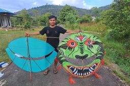 Layangan warga Payak Itam hiasi langit Kayong Utara