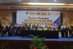 Pj Bupati HSS buka penguatan kompetensi kepala sekolah dan guru