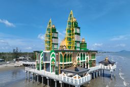 Masjid apung persembahan PT BIB siap difungsikan