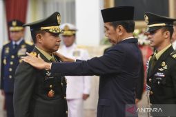 Presiden Jokowi lantik Jenderal Agus Subiyanto jadi Panglima TNI