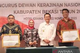 Kerajinan lokal Kabupaten Bekasi terpajang di Aeon Mal
