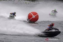 Kasza  pemenang baru pada endurance Aquabike di Samosir