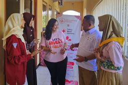 Let's Invest, Girls! kembangkan komunitas perempuan muda tangguh di Sidoarjo