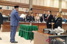 Tina Tetelepta dilantik jadi  anggota DPRD Maluku pengganti  Edwin Adrian Huwae