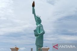 Wow, Patung Liberty di Maluku
