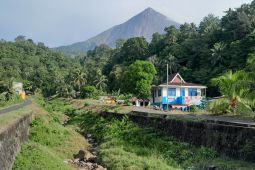 Gunung Api Karangetang masih berstatus Siaga Level III