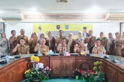 Disdukcapil Serang rakor pentingnya pemanfaatan data kependudukan.