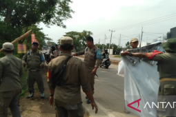 Area Taman Air Mancur Sri Baduga Purwakarta harus bersih dari apk