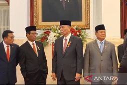 Menteri Luhut hadir dalam pelantikan Kasad Maruli Simanjuntak di Istana Negara