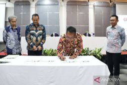 Pemkab Bekasi gandeng perguruan tinggi untuk meningkatkan mutu SDM